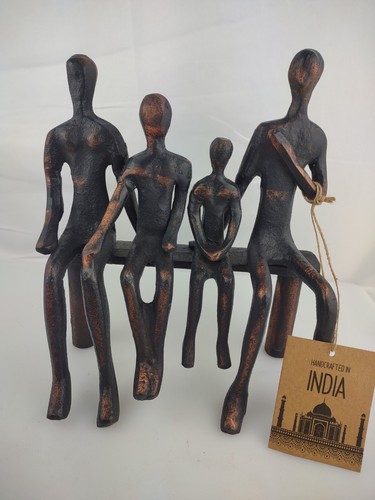 Family four bench cast - of,